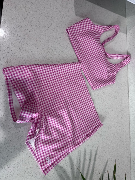 ALO Yoga Pants - ALO Airlift Gingham High Waist 3” SHORT